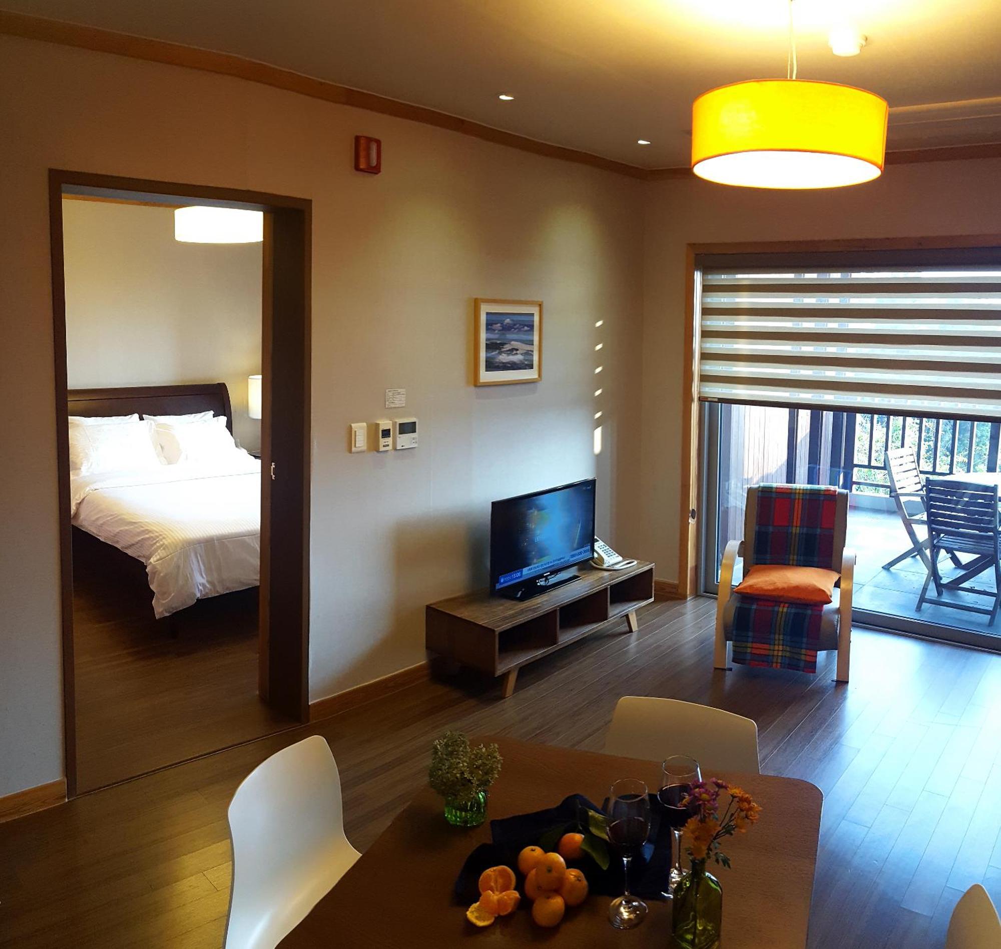 Jeju Eco Suites Seogwipo Exterior foto