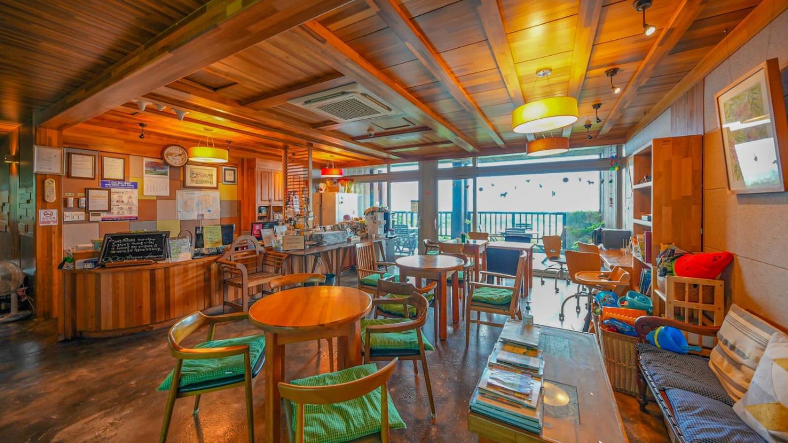 Jeju Eco Suites Seogwipo Exterior foto