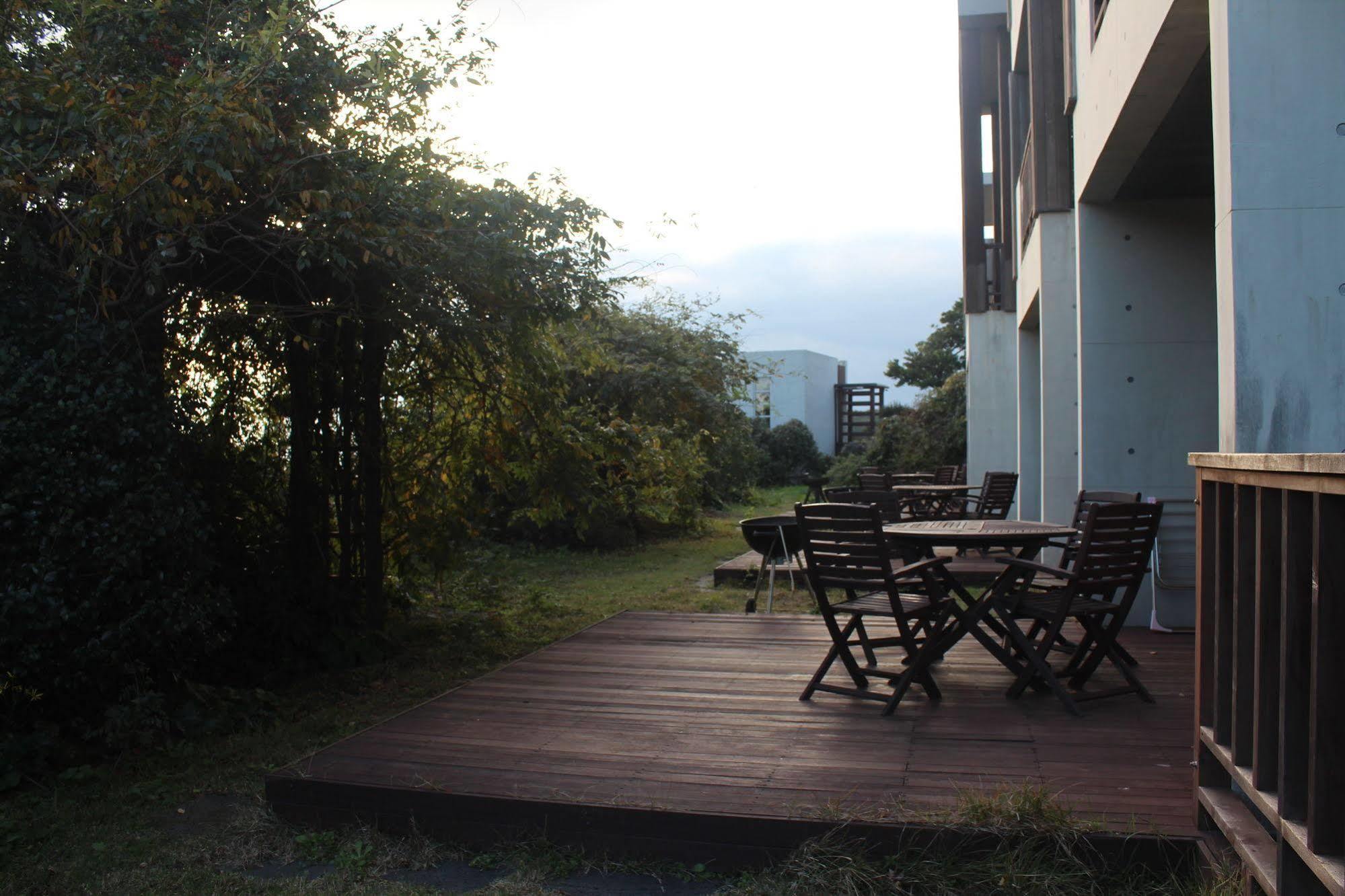 Jeju Eco Suites Seogwipo Exterior foto